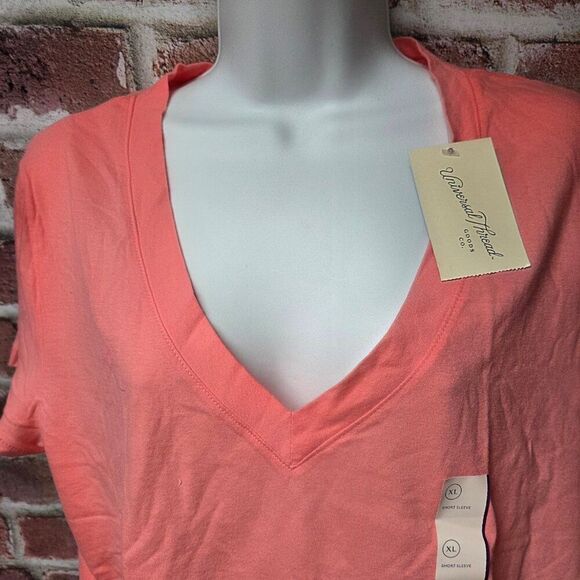 Universal Thread Cropped Tee in Rhythmic Pink – Size Medium - Picture 5 of 6